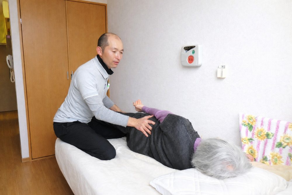 ご自宅での施術の様子